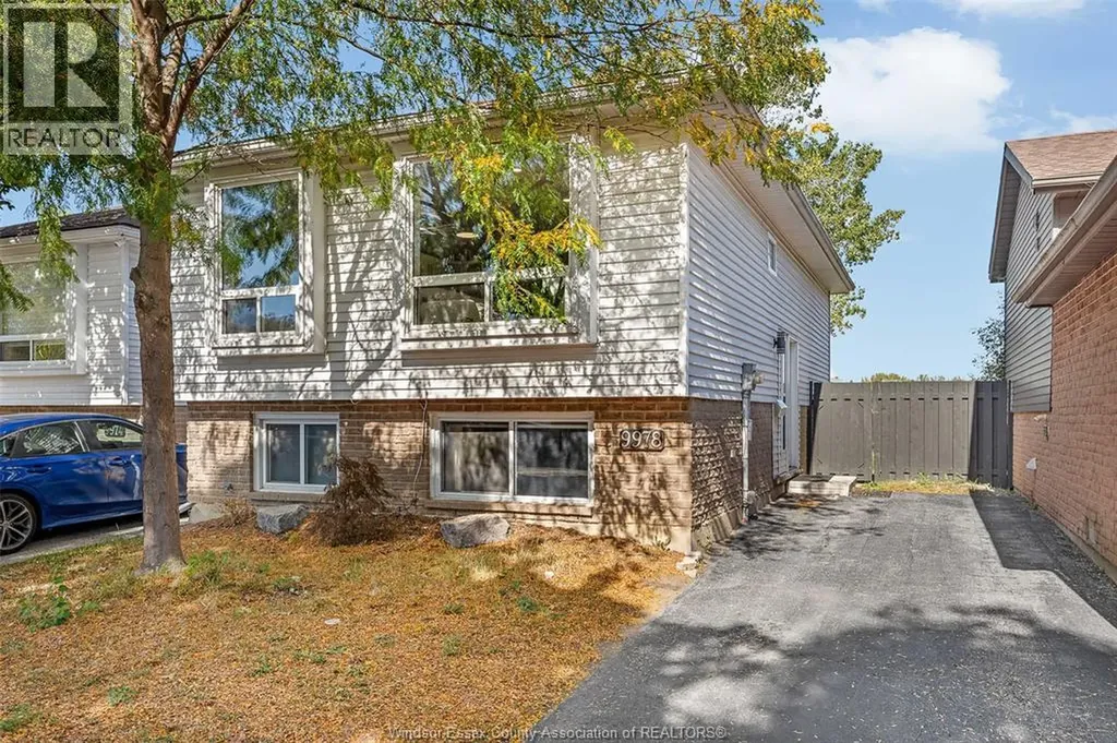 9978 Forest Glade Court Windsor ON N8R 2B9