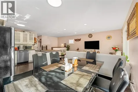 9978 Forest Glade Court Windsor ON N8R 2B9