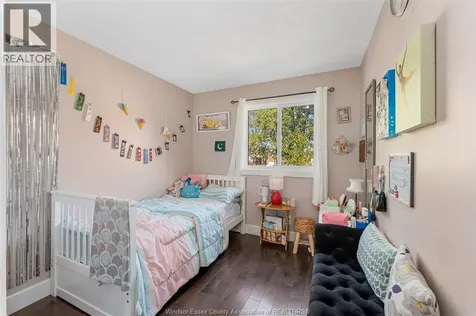 9978 Forest Glade Court Windsor ON N8R 2B9
