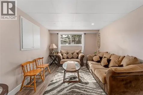 9978 Forest Glade Court Windsor ON N8R 2B9