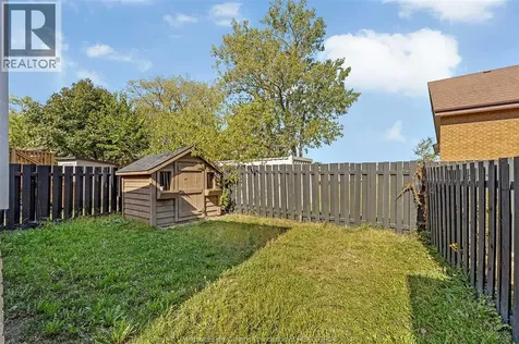 9978 Forest Glade Court Windsor ON N8R 2B9