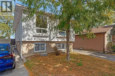 9978 Forest Glade Court Windsor ON N8R 2B9