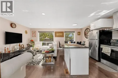 9978 Forest Glade Court Windsor ON N8R 2B9