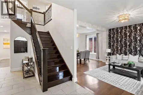 1335 Maple Lasalle ON N9J 0B3