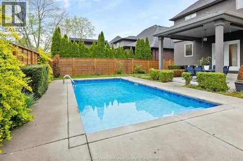 1335 Maple Lasalle ON N9J 0B3