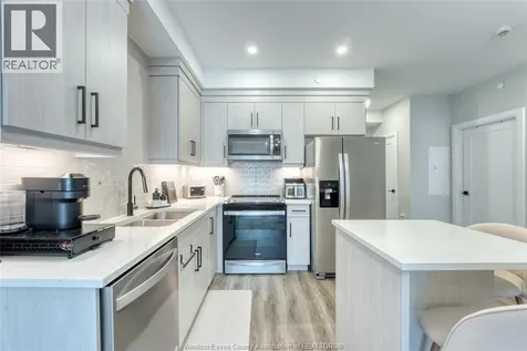 1740 Sprucewood Avenue Lasalle ON N8X 2X9