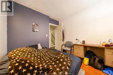 961 Curry Avenue Windsor ON N9B 2C4