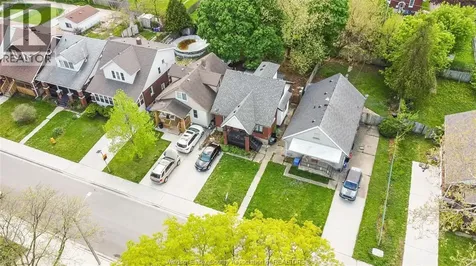 961 Curry Avenue Windsor ON N9B 2C4