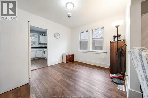 961 Curry Avenue Windsor ON N9B 2C4