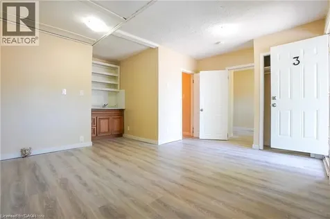 839 Mosley Street Wasaga Beach ON L9Z 2H5
