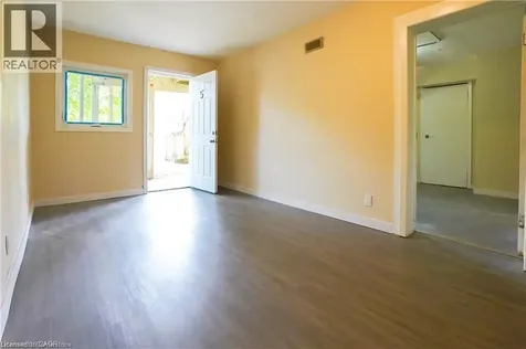 839 Mosley Street Wasaga Beach ON L9Z 2H5