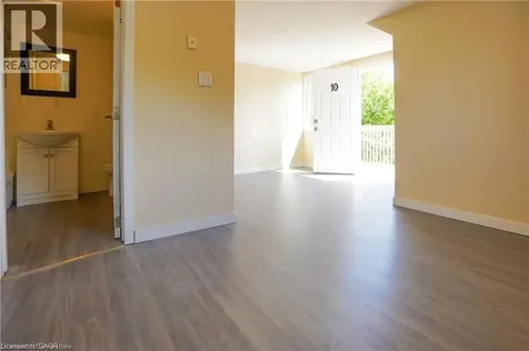 839 Mosley Street Wasaga Beach ON L9Z 2H5