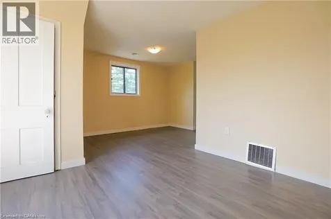 839 Mosley Street Wasaga Beach ON L9Z 2H5