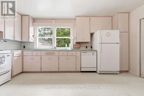 30 Laurier Avenue Deep River ON K0J 1P0
