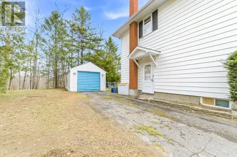 30 Laurier Avenue Deep River ON K0J 1P0