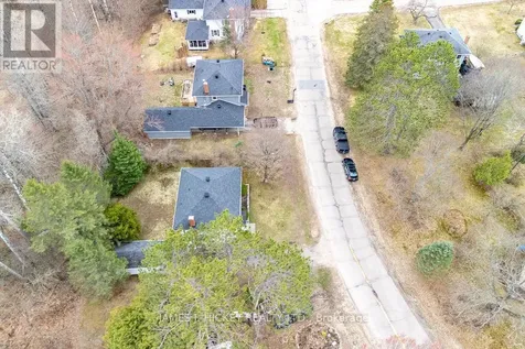 30 Laurier Avenue Deep River ON K0J 1P0