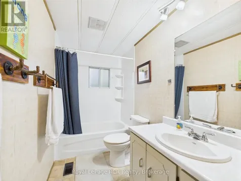 112 Huron Road Huron-kinloss ON N2Z 2X3