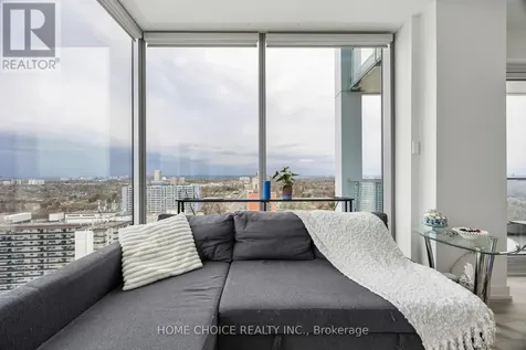 7 Golden Lion Heights Toronto (newtonbrook East) ON M2M 0C1