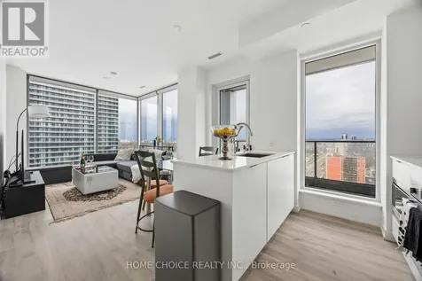 7 Golden Lion Heights Toronto (newtonbrook East) ON M2M 0C1