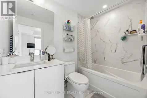 7 Golden Lion Heights Toronto (newtonbrook East) ON M2M 0C1