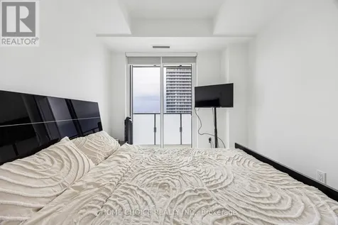 7 Golden Lion Heights Toronto (newtonbrook East) ON M2M 0C1
