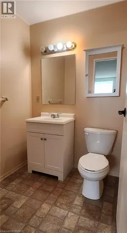 421 Fairview Drive Brantford ON N3R 7M3