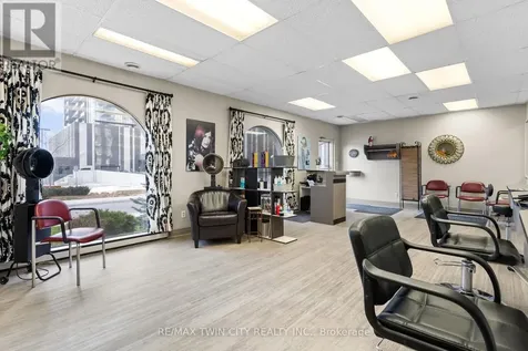 10 Glebe Street East Cambridge ON N1S 2P1