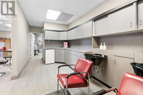 10 Glebe Street East Cambridge ON N1S 2P1