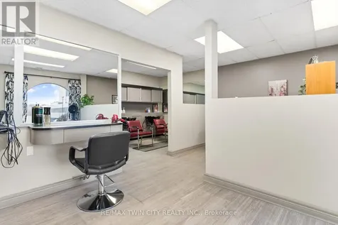 10 Glebe Street East Cambridge ON N1S 2P1