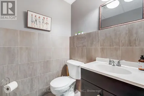10 Glebe Street East Cambridge ON N1S 2P1