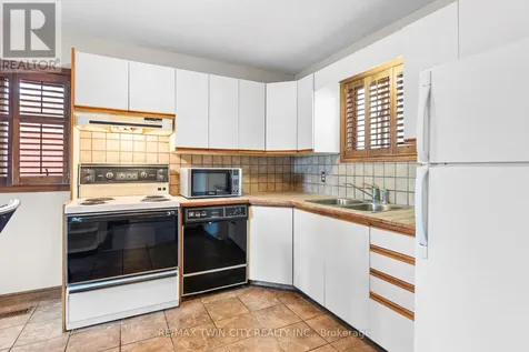 10 Glebe Street East Cambridge ON N1S 2P1