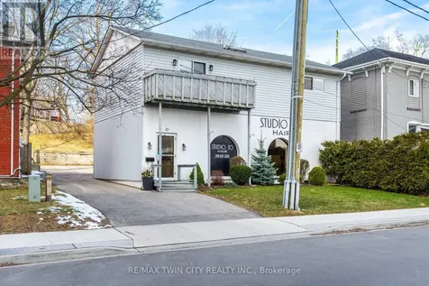 10 Glebe Street East Cambridge ON N1S 2P1