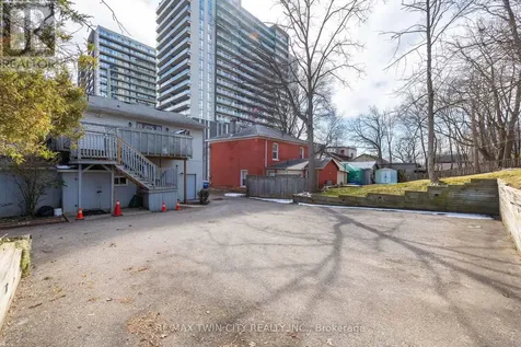 10 Glebe Street East Cambridge ON N1S 2P1