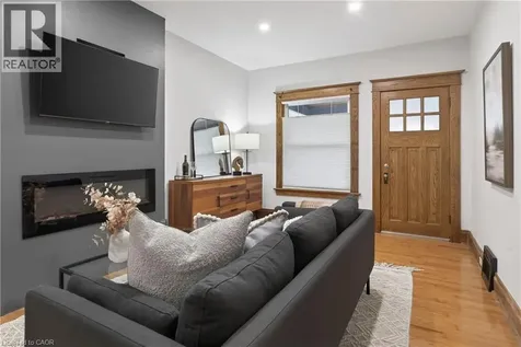 105 Highland Avenue St. Catharines ON L2R 4H9
