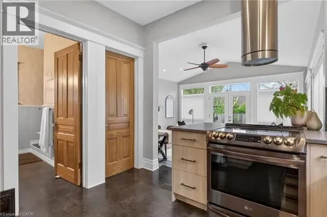 105 Highland Avenue St. Catharines ON L2R 4H9