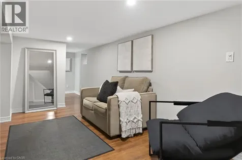 105 Highland Avenue St. Catharines ON L2R 4H9