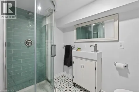 105 Highland Avenue St. Catharines ON L2R 4H9