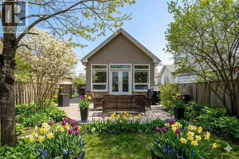105 Highland Avenue St. Catharines ON L2R 4H9