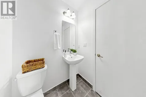 555 William Graham Drive Aurora ON L4G 3H9