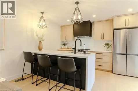 37 Barnes Avenue Brantford ON N3R 4Y9