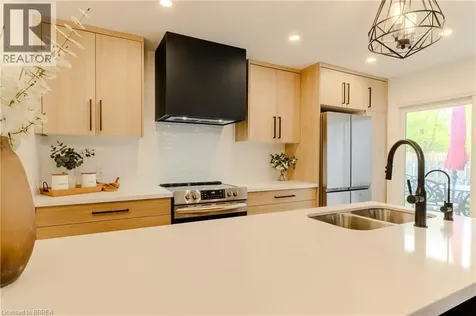 37 Barnes Avenue Brantford ON N3R 4Y9