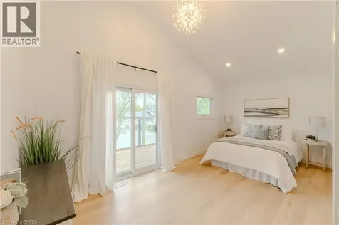 37 Barnes Avenue Brantford ON N3R 4Y9