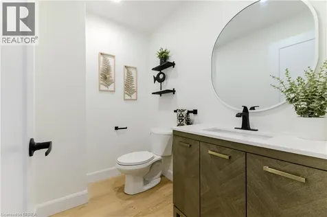 37 Barnes Avenue Brantford ON N3R 4Y9