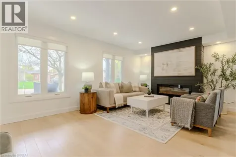 37 Barnes Avenue Brantford ON N3R 4Y9