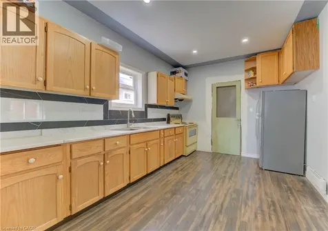 138 Courtland Avenue East Kitchener ON N2G 2V1