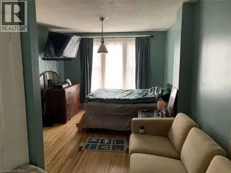 4322 Bampfield Street Niagara Falls ON L2E 1G8
