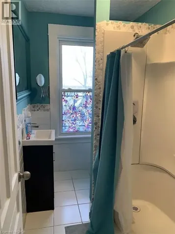4322 Bampfield Street Niagara Falls ON L2E 1G8