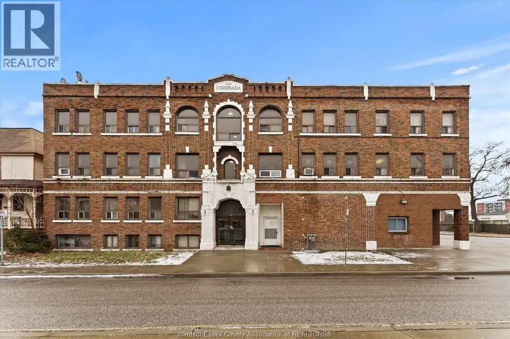 581 Cataraqui Street Windsor ON N9A 3P2