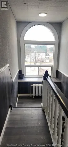 581 Cataraqui Street Windsor ON N9A 3P2