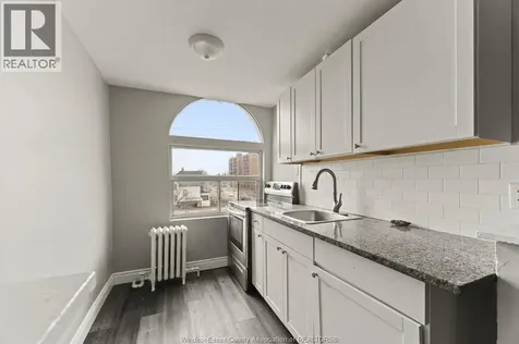 581 Cataraqui Street Windsor ON N9A 3P2